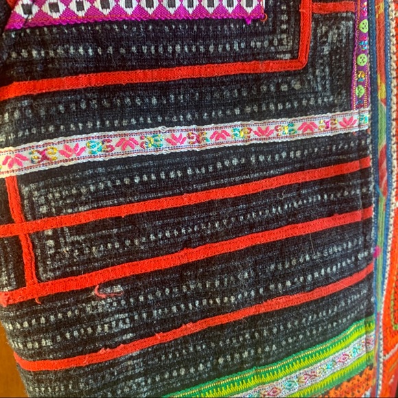 Patchwork Open Front Cropped Top Small - Picture 3 of 11